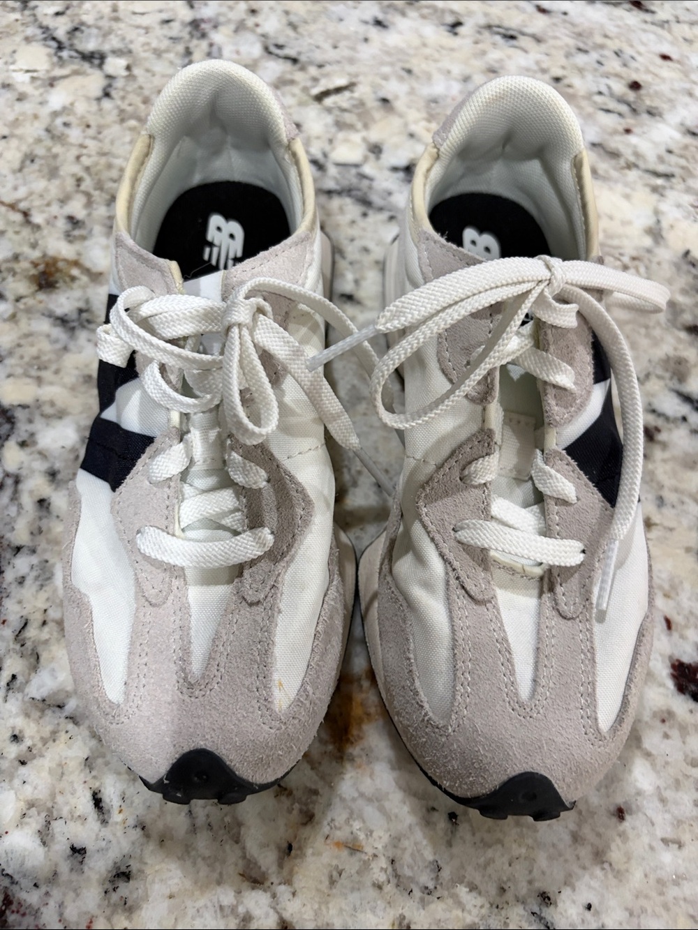 New Balance 327 Kids Sz1 White and Beige Low-Top Sneakers